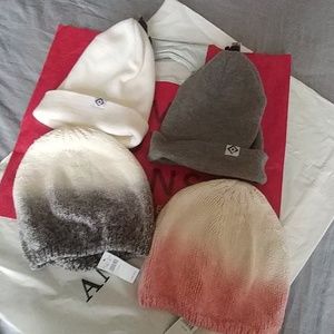 NEW Aerie and AEO beanie (1)